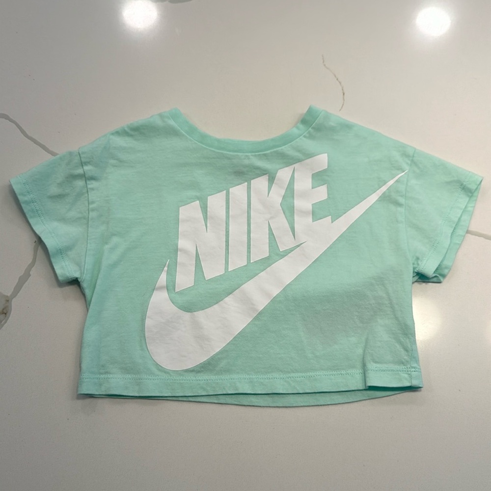 Nike toddler girls mint short sleeve boxy crop t-shirt mint white logo size 2T
